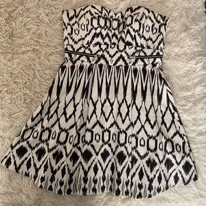 Cute Strapless Black and white Dress